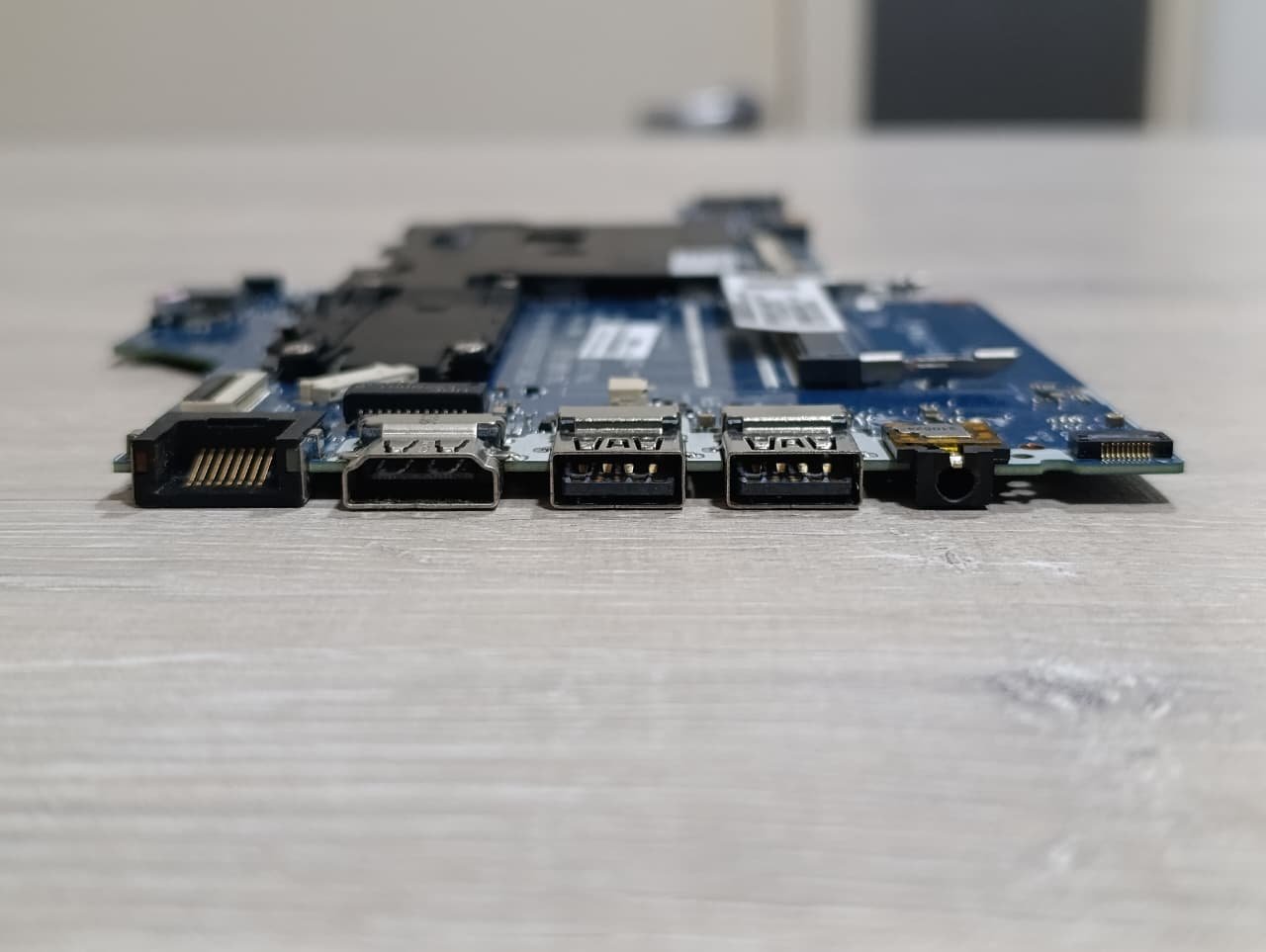 MOTHERBOARD PARA HP 240 G8 245 G7 14-NAR-GLK CELERON N4020 - AZUL - Image 6
